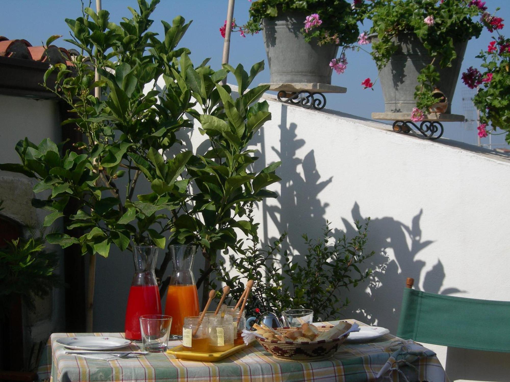 Piazza San Pantaleo Bed and Breakfast Sorso Exteriör bild