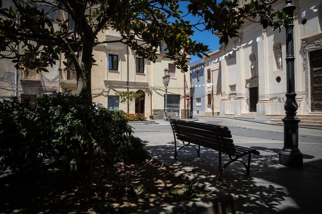 Piazza San Pantaleo Bed and Breakfast Sorso Exteriör bild